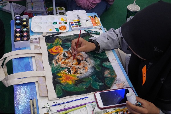Malayan Tiger Tote Bag Competition